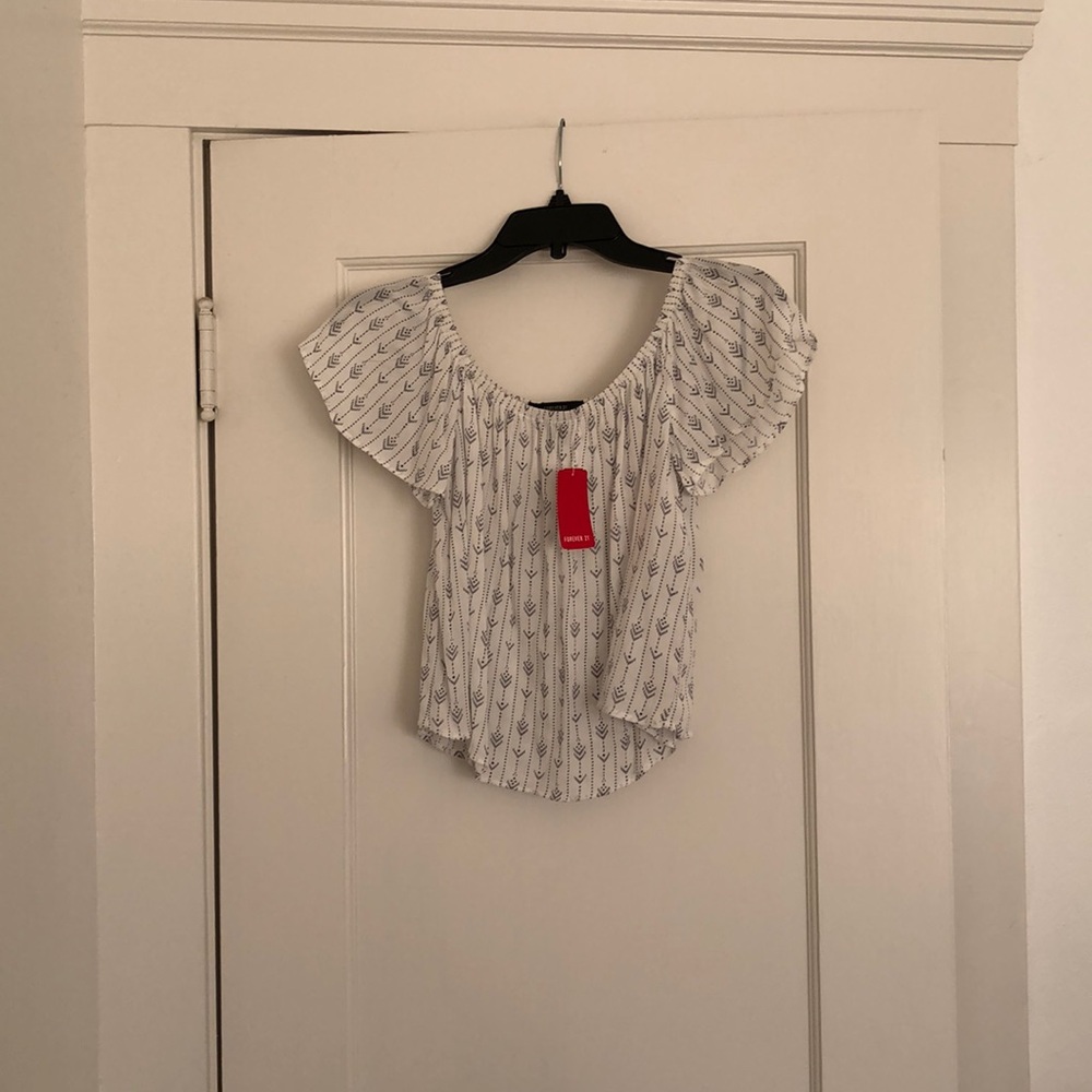 Forever 21 off the shoulder geo design shirt
